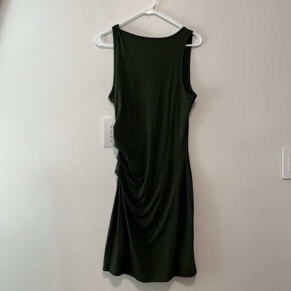 Athleta NWT Della Fitted Green Sleeveless Ruched Side Dress Size Medium - Picture 6 of 9
